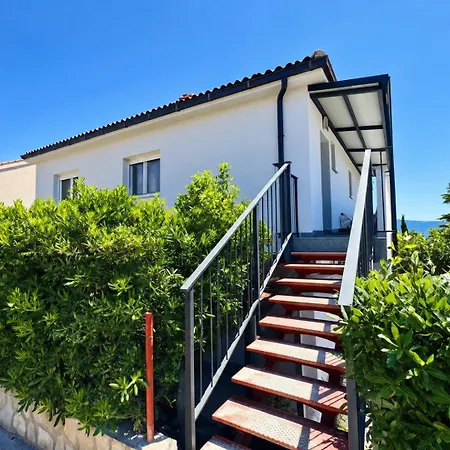 Goldie In The Center Of Krk Pensjonat 4*