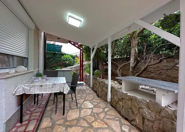 Goldie In The Center Of Krk 4* Krk Town