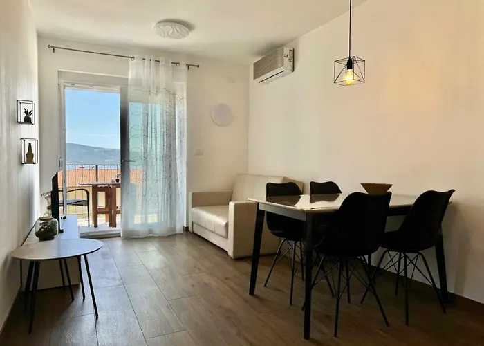 Goldie In The Center Of Krk 4* Krk Town