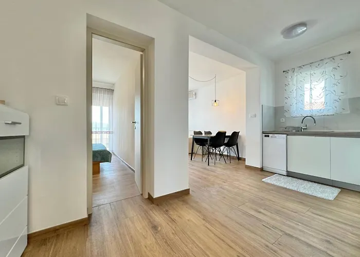 Goldie In The Center Of Krk Maison d'hôtes 4*