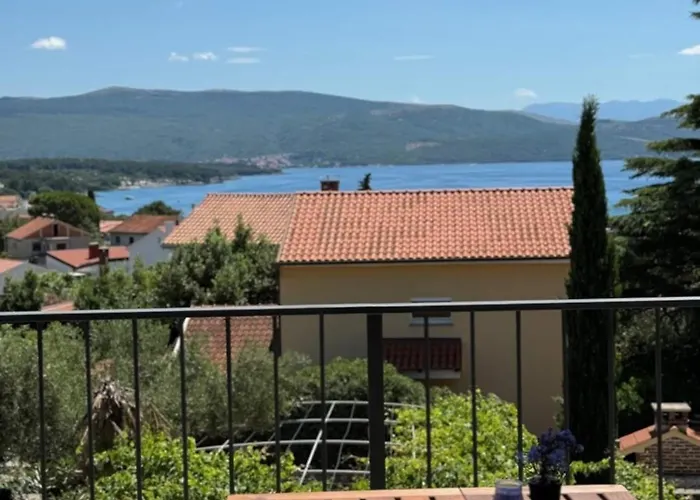 Goldie In The Center Of Krk 4*